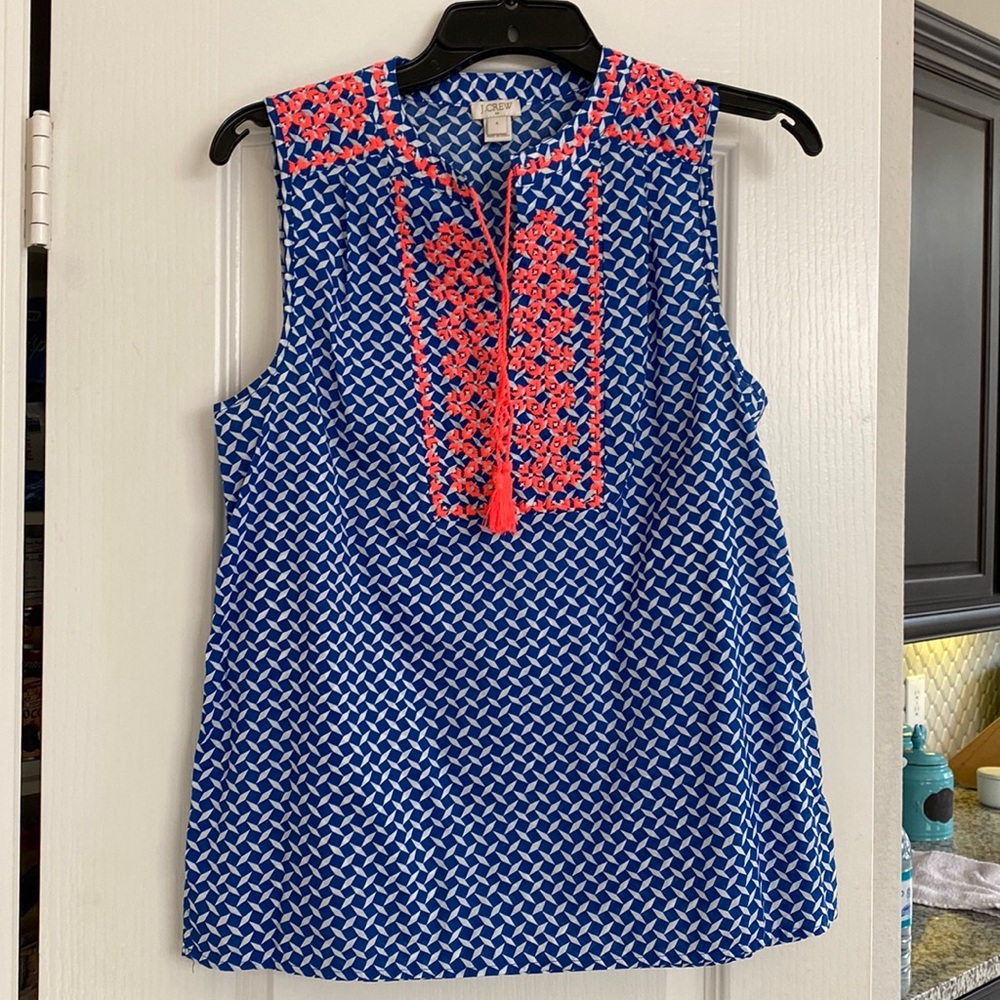 Sleeveless Spring Top